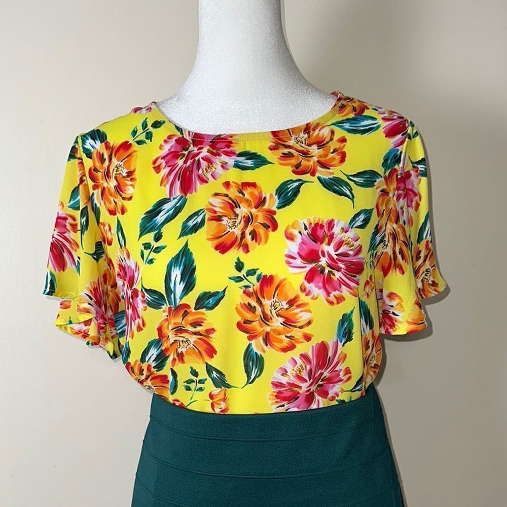Anthro x W5 S Yellow Green Pink Orange Floral Flutter Short Sleeve Blouse